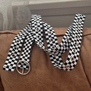 Checkered belt